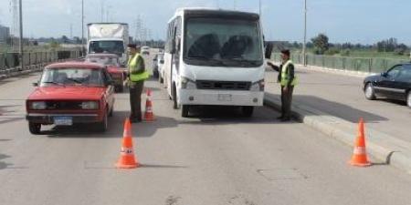 احذر مخالفة مرورية.. المرور يتصدى لقيادة بدون لوحات معدنية بالقانون